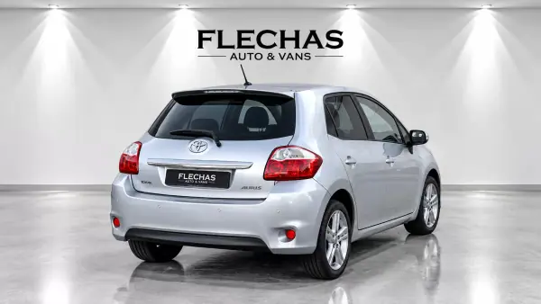 Toyota Auris 1.4 D-4D Exclusive+P.Sport 2010 Diesel
