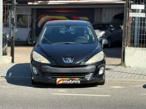 Peugeot 308 2010 - 8000 EUR, 163281 km - AUTO.MOTO.pt - 163281km - foto 3 de 17