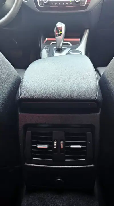 BMW 218 2018 - 26500 EUR, 115000 km - AUTO.MOTO.pt - 115000km - foto 28 de 36