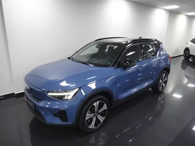 Volvo XC 40 2022 - 26990 EUR, 111000 km - AUTO.MOTO.pt - 111000km - foto 13 de 38