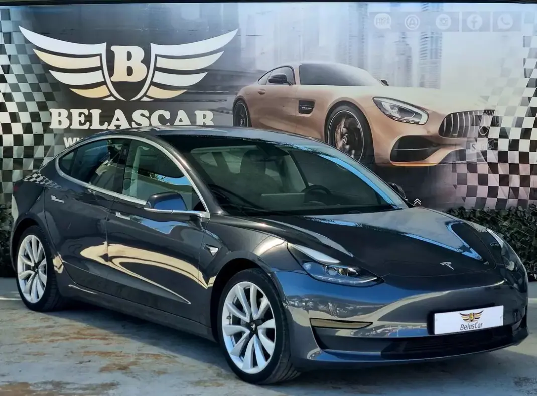 Tesla Model 3 2020 - 24900 EUR, 64000 km - 64000km - foto 14 de 16