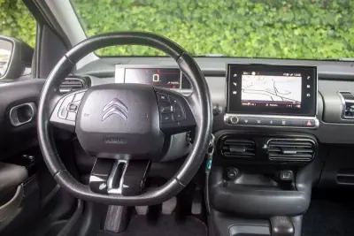 Citroën C4 Cactus 2020 - 10900 EUR, 146200 km - AUTO.MOTO.pt - 146200km - foto 14 de 16