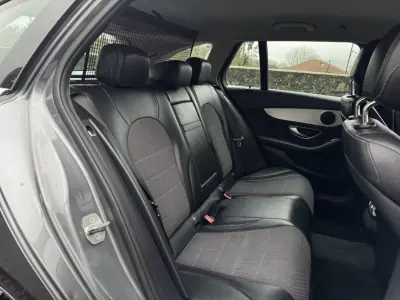 Mercedes-Benz C 200 2016 - 18990 EUR, 156000 km - AUTO.MOTO.pt - 156000km - foto 16 de 28