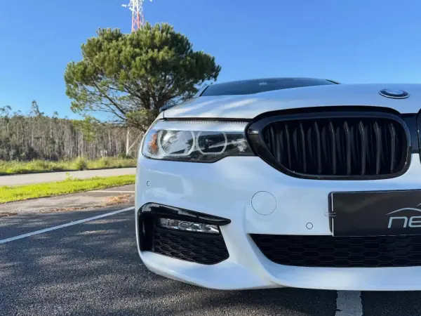 BMW 520 2017 - 24950 EUR, 209000 km - AUTO.MOTO.pt - 209000km - foto 2 de 12