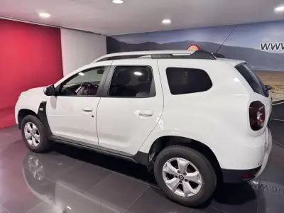 Dacia Duster 2019 - 14500 EUR, 114000 km - AUTO.MOTO.pt - 114000km - foto 6 de 17