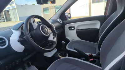 Renault Twingo 2014 - 6900 EUR, 150000 km - AUTO.MOTO.pt - 150000km - foto 5 de 14