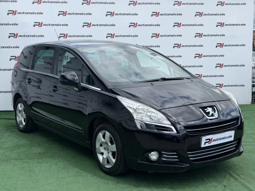 Peugeot 5008 2010 - 7500 EUR, 191000 km - AUTO.MOTO.pt - 191000km - foto 4 de 17