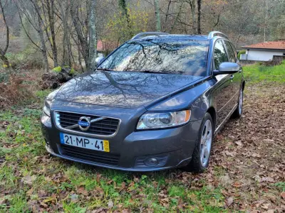 Volvo V50 2012 - 8950 EUR, 155400 km - AUTO.MOTO.pt - 155400km - foto 2 de 27
