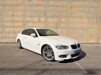 BMW 320 2010 — foto 2 de 16