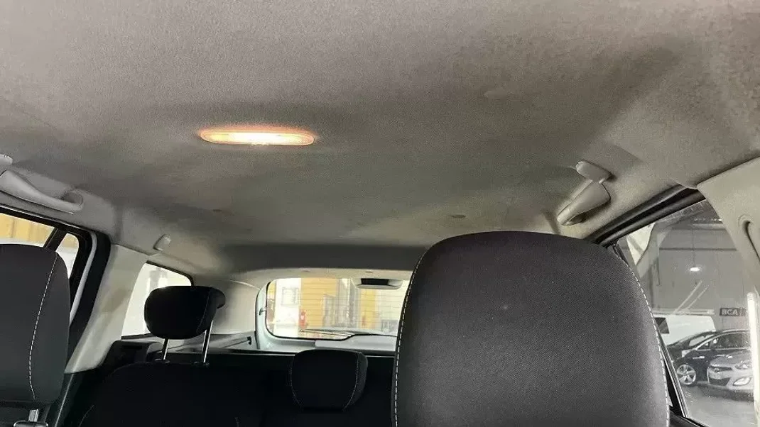 Dacia Logan MCV 2019 - 7650 EUR, 130000 km - AUTO.MOTO.pt - 130000km - foto 14 de 32
