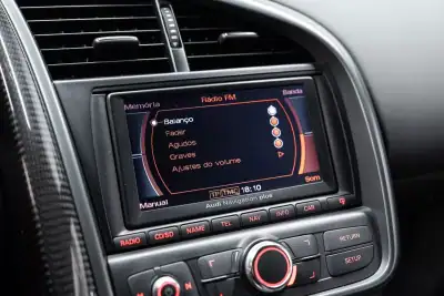 Audi R8 Coupé 2007 - 74950 EUR, 65000 km - AUTO.MOTO.pt - 65000km - foto 28 de 35