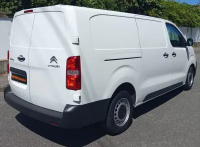 Citroën Jumpy 2021 - 16490 EUR, 129100 km - AUTO.MOTO.pt - 129100km - foto 6 de 18