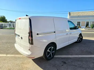 VW Caddy Maxi Cargo Business 2.0TDI DSG 2021 - 22950 EUR, 214034 km - AUTO.MOTO.pt - 214034km - foto 2 de 10