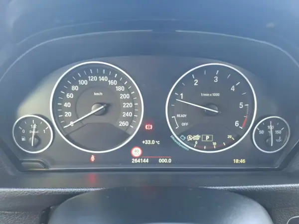 BMW 420 Gran Coupé 2015 - 15990 EUR, 264120 km - AUTO.MOTO.pt - 264120km - foto 11 de 17
