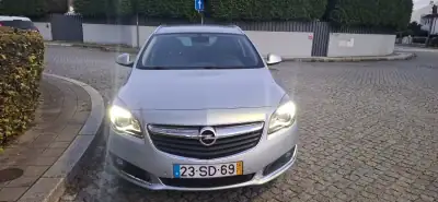 Opel Insignia 2016 - 10000 EUR, 236500 km - AUTO.MOTO.pt - 236500km - foto 6 de 9