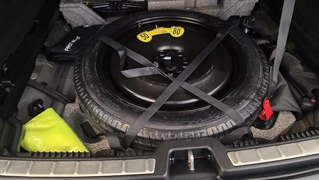 Volvo XC 60 2018 - 23500 EUR, 242396 km - AUTO.MOTO.pt - 242396km - foto 26 de 55