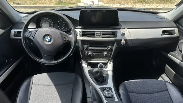 BMW 316 2010 - 7950 EUR, 250000 km - AUTO.MOTO.pt - 250000km - foto 16 de 20