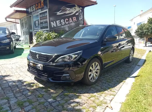 Peugeot 308 SW 2020 - 13490 EUR, 126471 km - AUTO.MOTO.pt - 126471km - foto 2 de 10