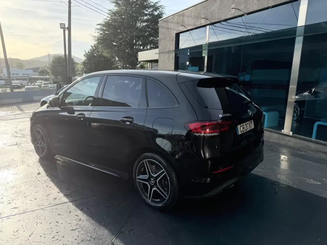 Mercedes-Benz B 250 2020 - 24900 EUR, 59000 km - AUTO.MOTO.pt - 59000km - foto 5 de 14