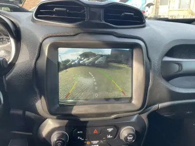 Jeep Renegade 2019 - 15500 EUR, 106977 km - AUTO.MOTO.pt - 106977km - foto 5 de 39