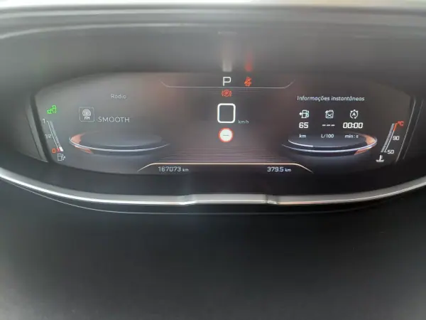 Peugeot 5008 2018 - 21890 EUR, 167073 km - AUTO.MOTO.pt - 167073km - foto 15 de 41