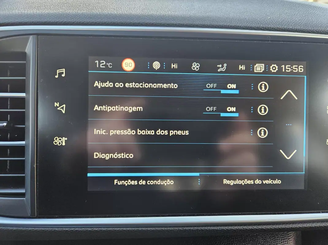 Peugeot 308 SW 2019 - 13800 EUR, 77780 km - AUTO.MOTO.pt - 77780km - foto 30 de 44