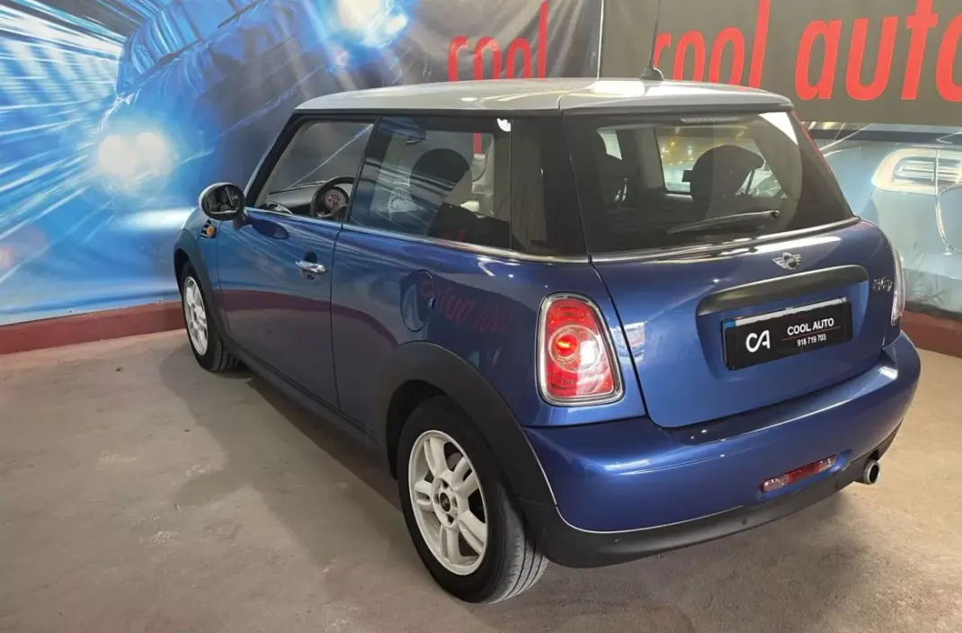 MINI One 2011 - 8500 EUR, 230000 km - AUTO.MOTO.pt - 230000km - foto 13 de 35