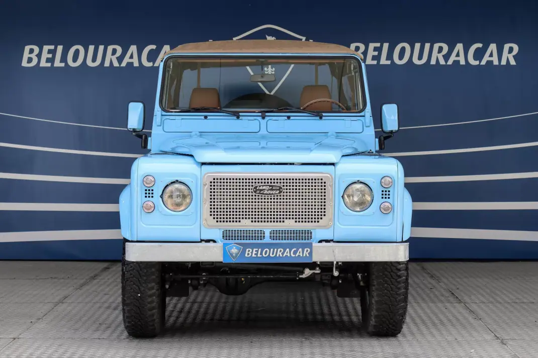 Land Rover Defender 2002 - 75000 EUR, 144875 km - AUTO.MOTO.pt - 144875km - foto 2 de 21