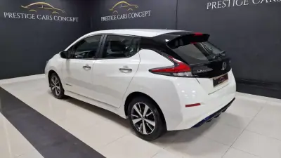 Nissan Leaf 2018 - 17950 EUR, 108446 km - AUTO.MOTO.pt - 108446km - foto 2 de 44