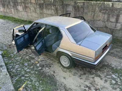 Alfa Romeo 90 1988 - 18900 EUR, 27700 km - AUTO.MOTO.pt - 27700km - foto 13 de 60