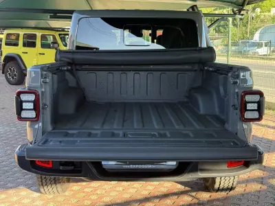 Jeep Gladiator 2024 - 79800 EUR, 2649 km - AUTO.MOTO.pt - 2649km - foto 7 de 23
