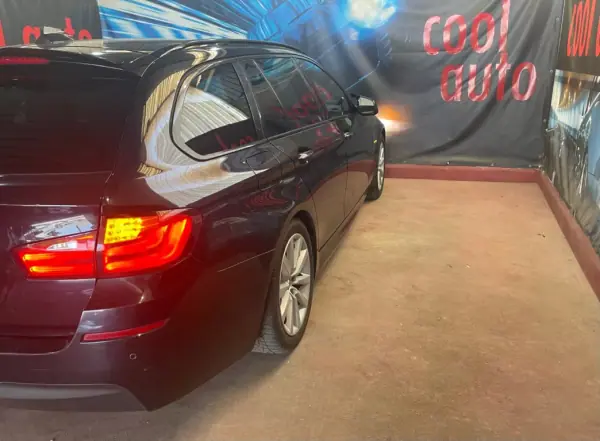 BMW 520 2010 - 15999 EUR, 174000 km - AUTO.MOTO.pt - 174000km - foto 19 de 51