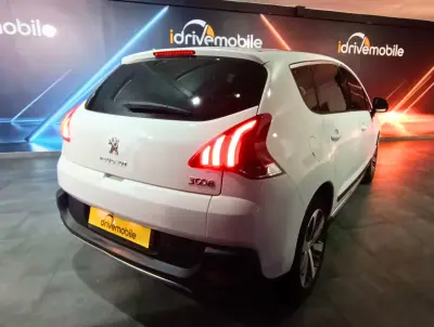 Peugeot 3008 2015 - 10400 EUR, 134160 km - AUTO.MOTO.pt - 134160km - foto 6 de 37