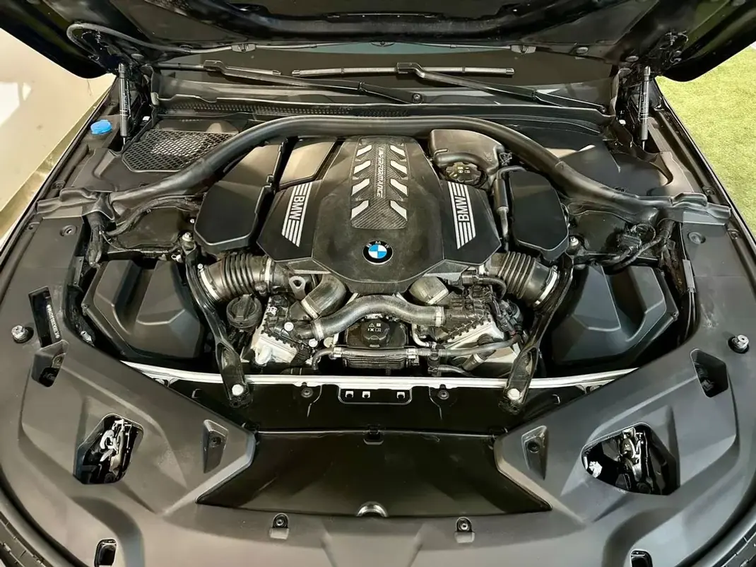 BMW M850i Gran Coupé 2023 - 89750 EUR, 22000 km - AUTO.MOTO.pt - 22000km - foto 53 de 58