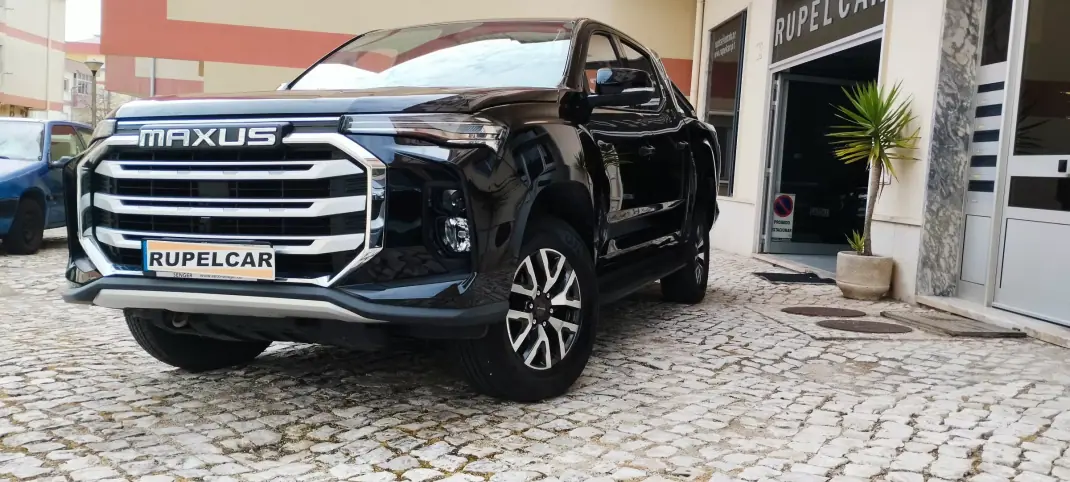 Maxus 2023 - 31500 EUR, 12635 km - AUTO.MOTO.pt - 12635km - foto 1 de 26