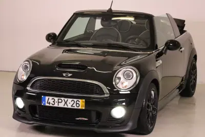 MINI John Cooper Works 2015 - 22950 EUR, 65169 km - AUTO.MOTO.pt - 65169km - foto 3 de 50