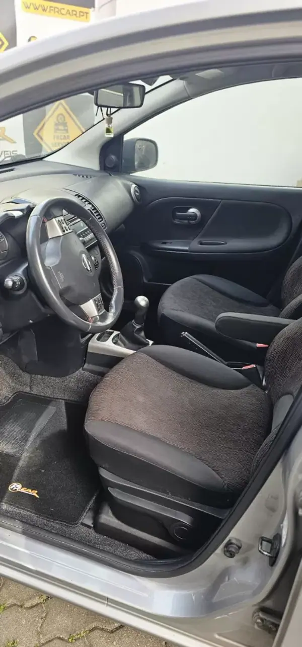 Nissan Note 2010 - 7800 EUR, 190000 km - AUTO.MOTO.pt - 190000km - foto 4 de 4