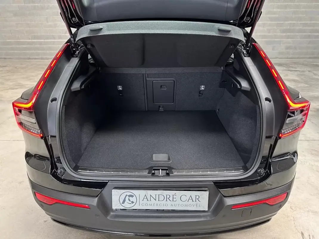 Volvo C40 2022 - 29950 EUR, 26683 km - AUTO.MOTO.pt - 26683km - foto 44 de 44