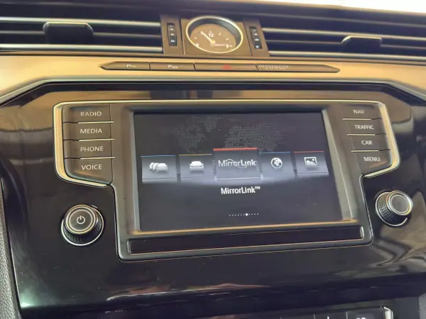 Volkswagen Passat Variant 2015 - 13950 EUR, 242286 km - AUTO.MOTO.pt - 242286km - foto 20 de 36