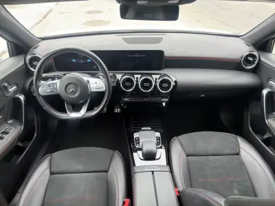 Mercedes-Benz A 180 2018 - 23500 EUR, 102000 km - AUTO.MOTO.pt - 102000km - foto 18 de 19