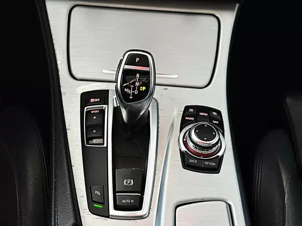 BMW 520 2013 - 19900 EUR, 216000 km - AUTO.MOTO.pt - 216000km - foto 40 de 43
