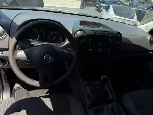 Volkswagen Amarok 2011 - 22900 EUR, 223000 km - AUTO.MOTO.pt - 223000km - foto 6 de 9