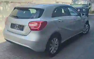Mercedes-Benz A 180 2013 - 9990 EUR, 195000 km - AUTO.MOTO.pt - 195000km - foto 3 de 10