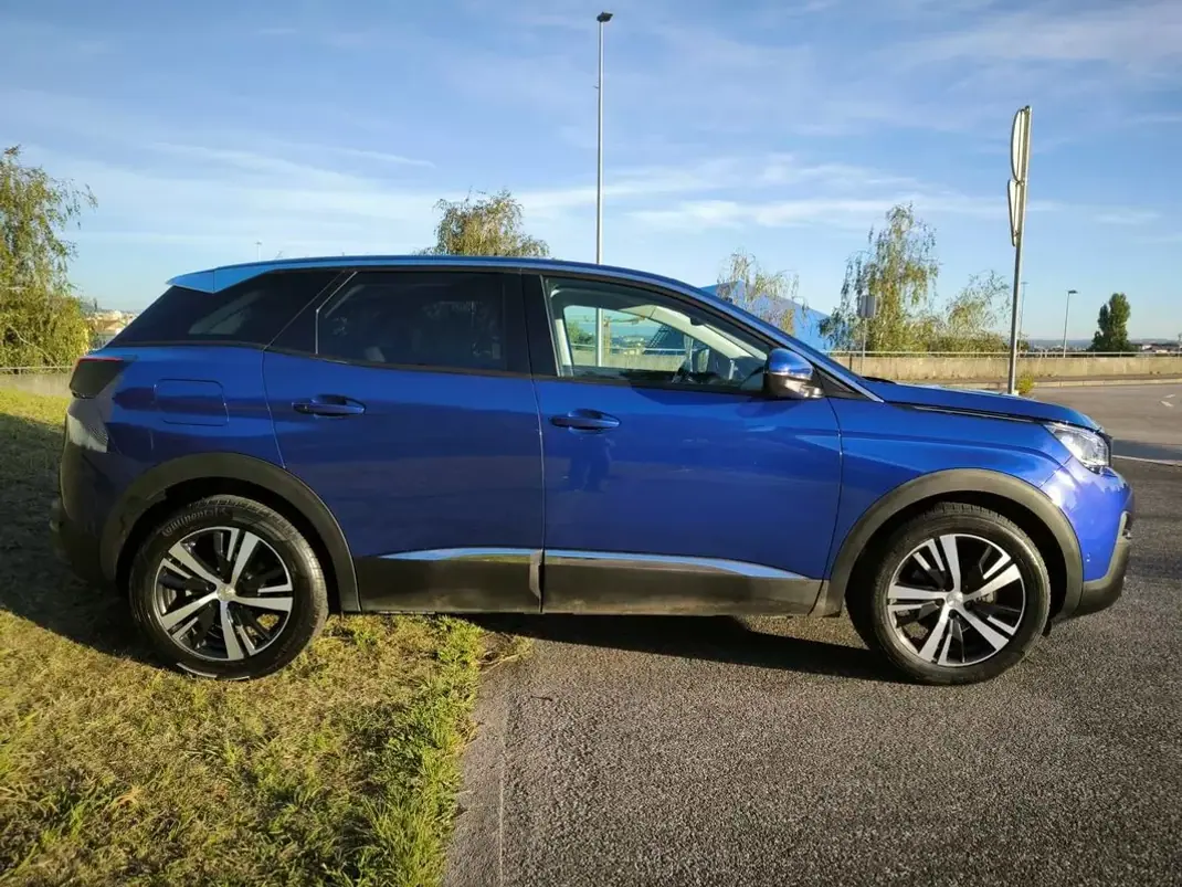 Peugeot 3008 2018 - 13999 EUR, 65262 km - AUTO.MOTO.pt - 65262km - foto 4 de 24