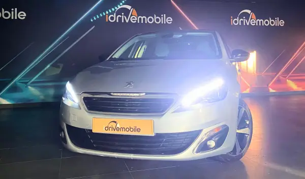 Peugeot 308 2016 - 15900 EUR, 171736 km - AUTO.MOTO.pt - 171736km - foto 48 de 48