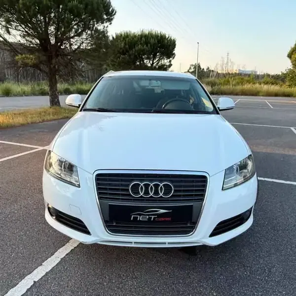 Audi A3 2010 - 6950 EUR, 355000 km - AUTO.MOTO.pt - 355000km - foto 3 de 17