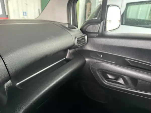 Toyota Proace City Verso 2020 - 18900 EUR, 110765 km - 110765km - foto 25 de 31