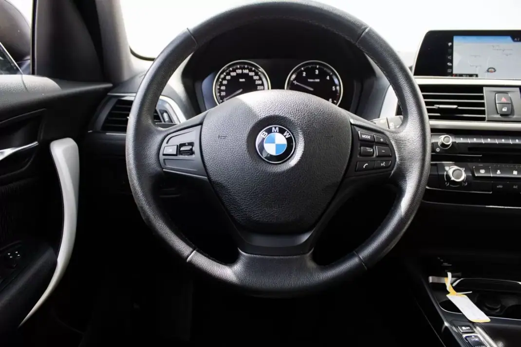 BMW 116 2018 - 16500 EUR, 113000 km - 113000km - foto 13 de 33