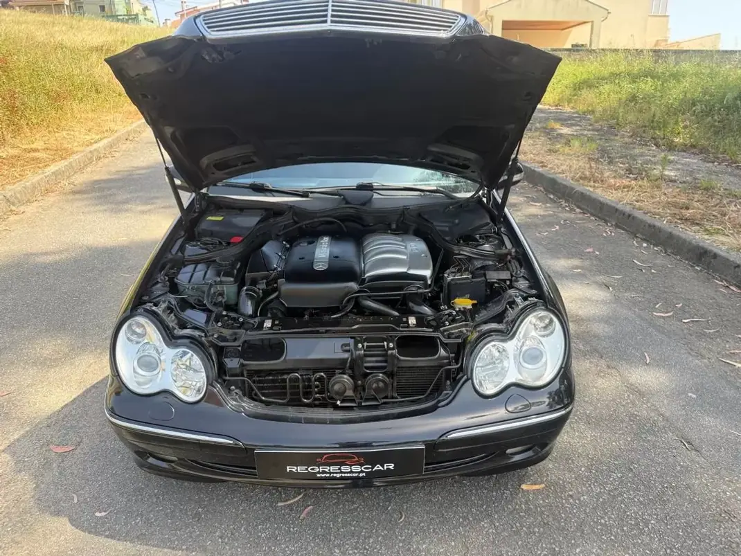 Mercedes-Benz C 220 2002 - 6450 EUR, 227000 km - AUTO.MOTO.pt - 227000km - foto 30 de 31