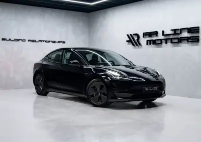 Tesla Model 3 2023 - 30950 EUR, 40000 km - foto 2 de 49